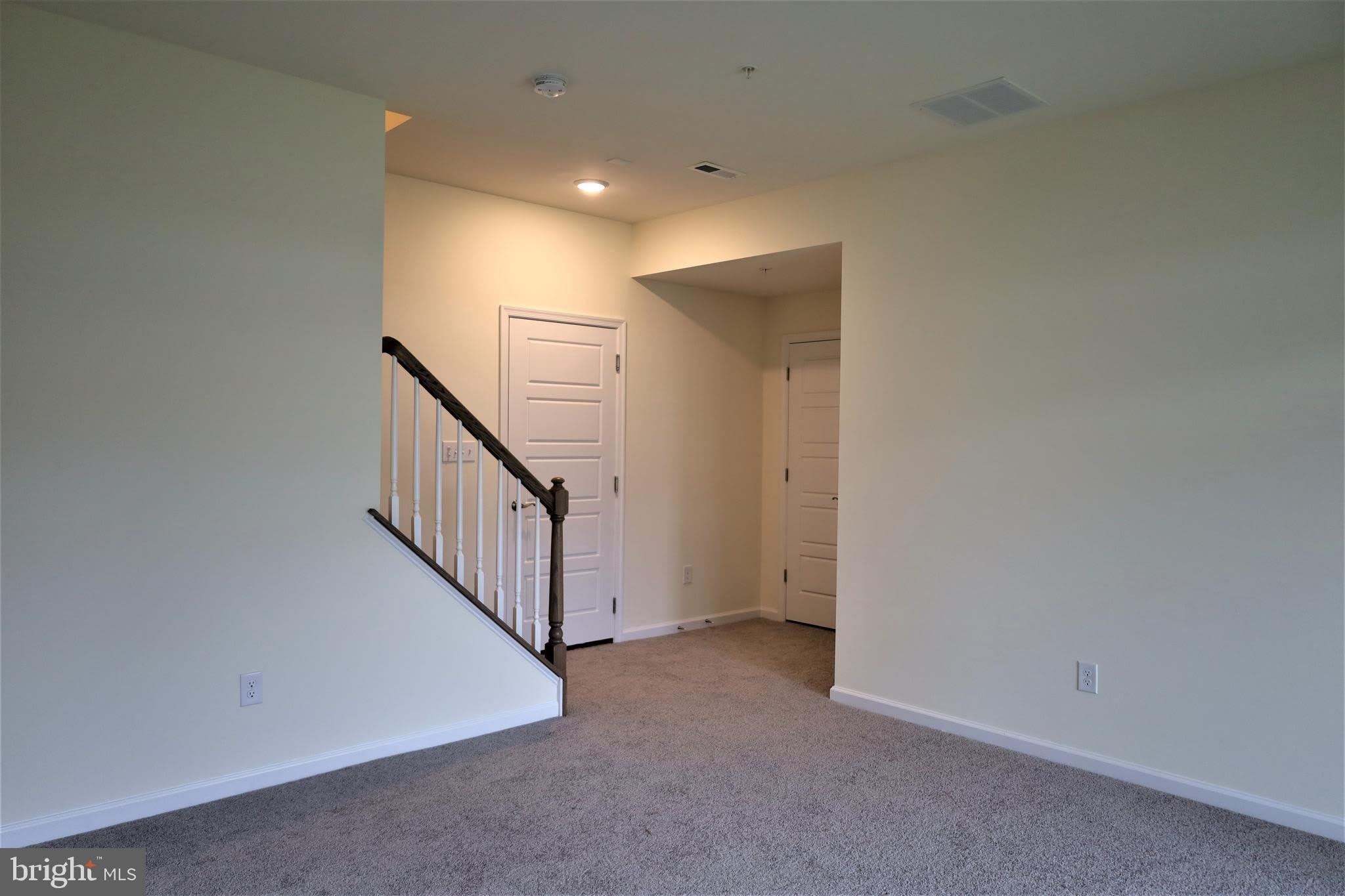 61 Becker Drive – photo 4
