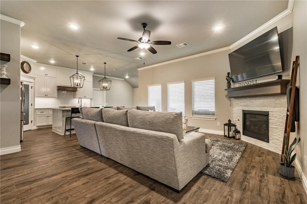 2816 Oak Hill Ave – photo 3