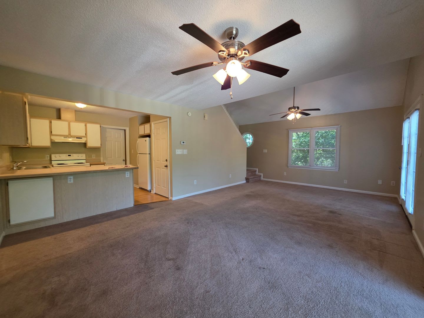 Island Living Just Steps From The Beach Charming 3Br Retreat In Emerald Isle – photo 3