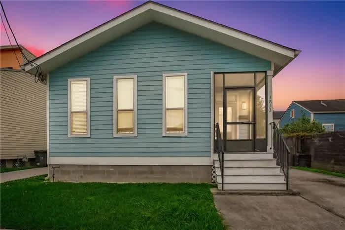 1813 Toledano Street – photo 1