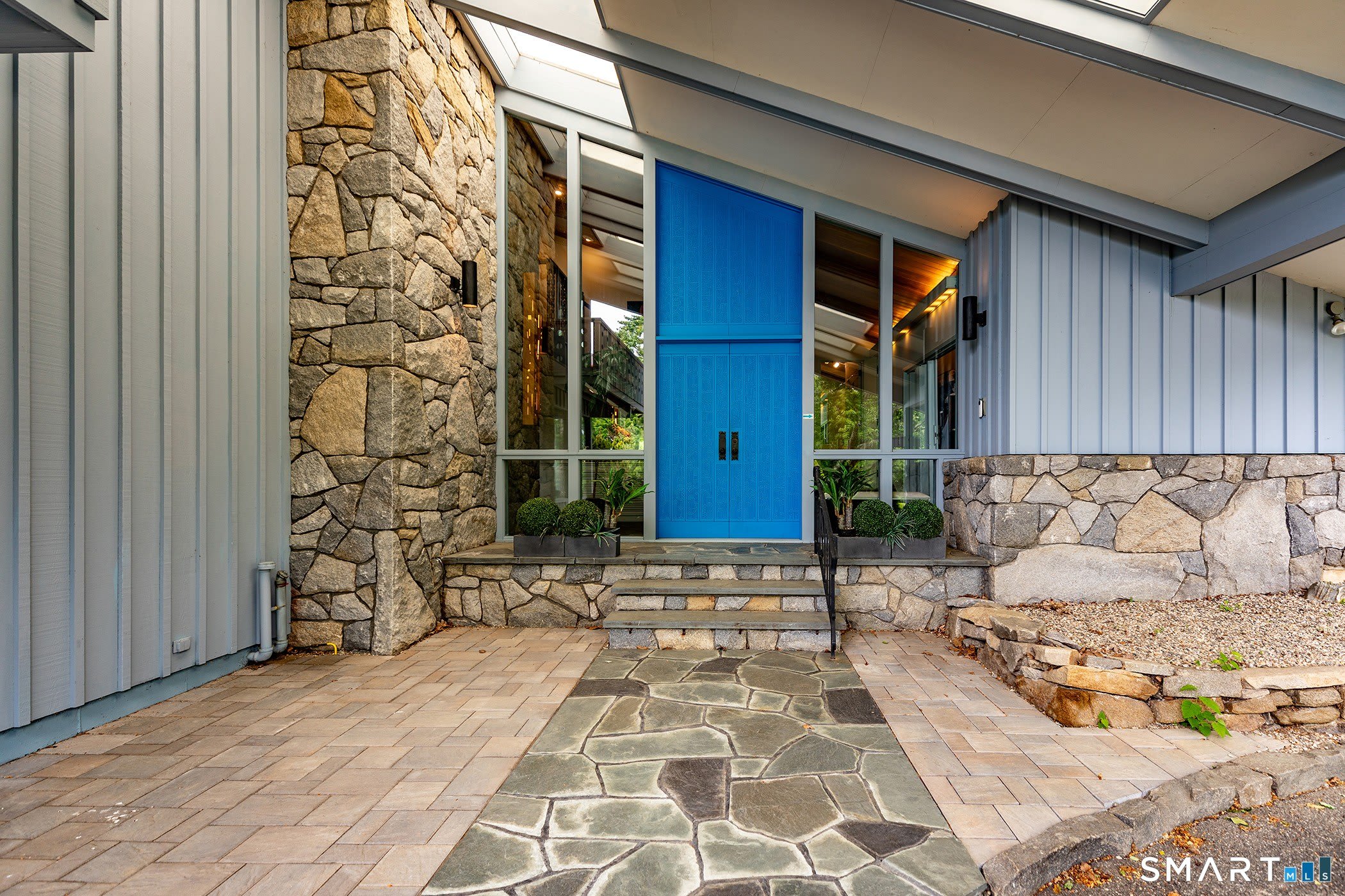 250 Westledge Drive – photo 3