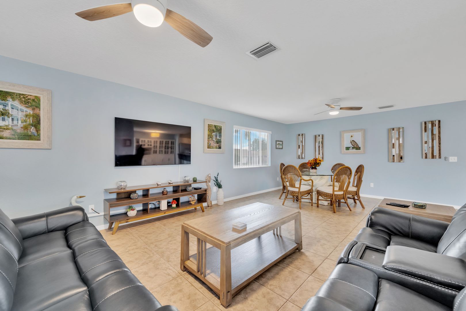 Annual furnished 2 bed/2 bath Villa in Sarasota close to Siesta Key! – photo 5