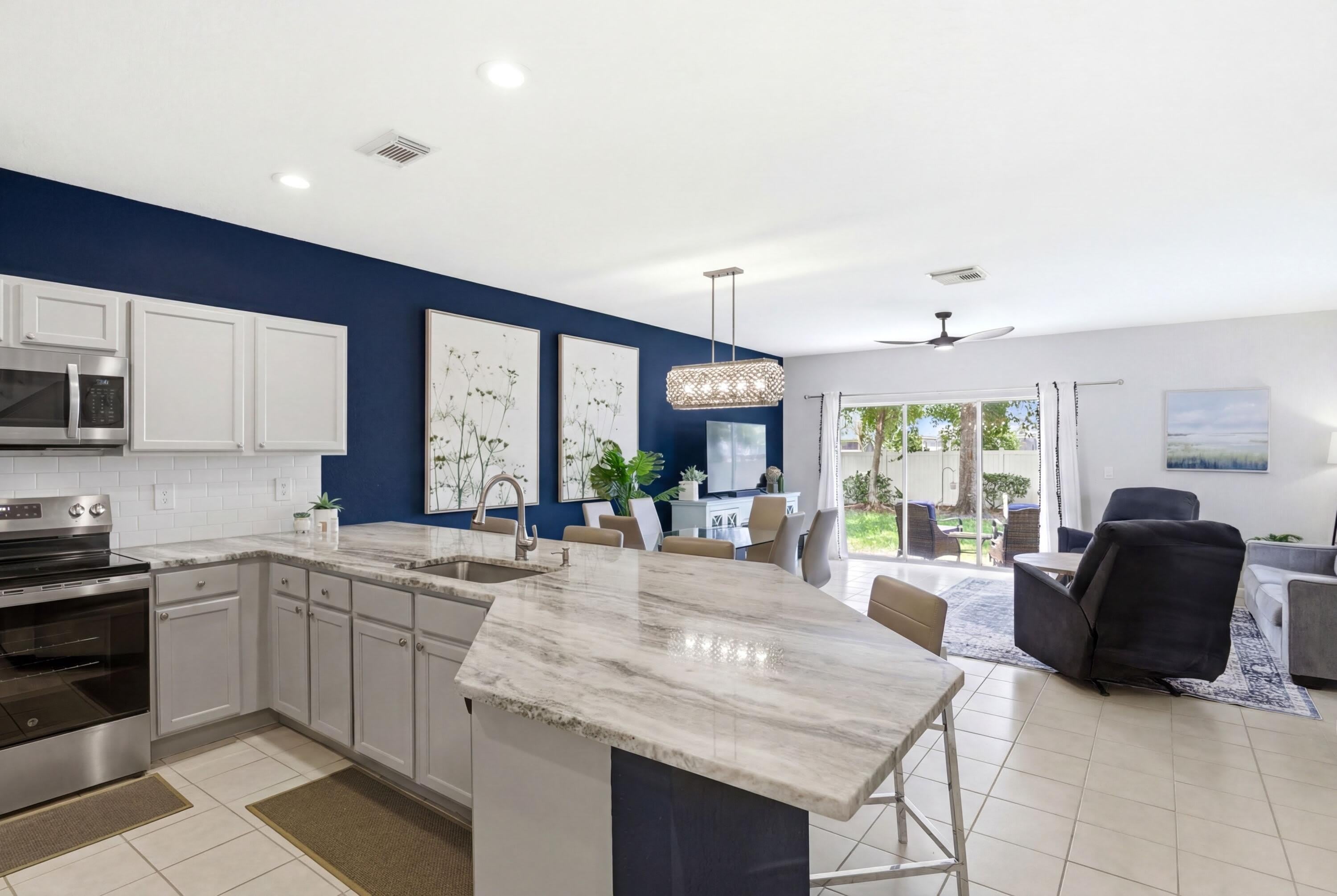 13354 Georgian Court – photo 4