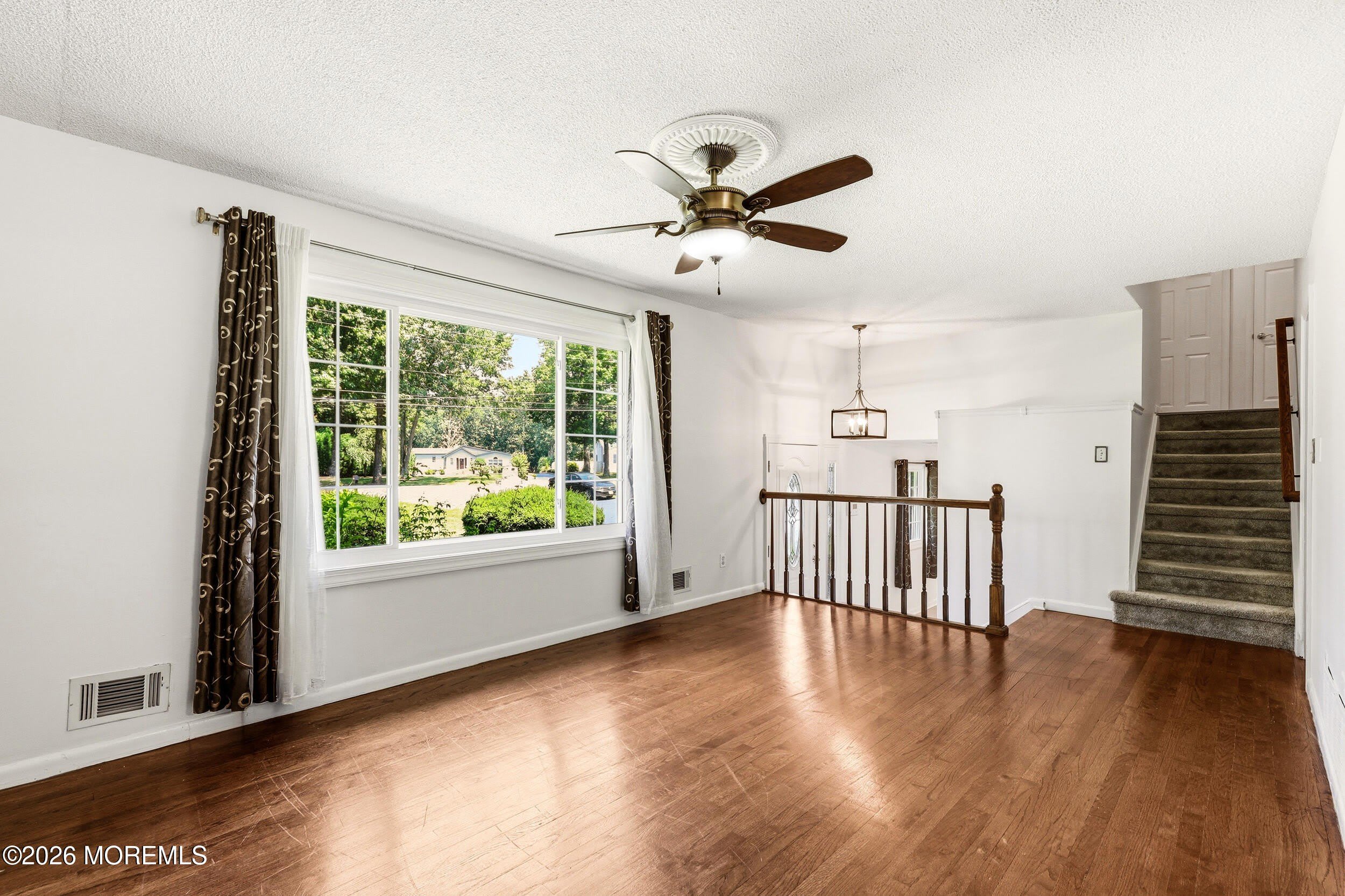 221 New Central Avenue – photo 5