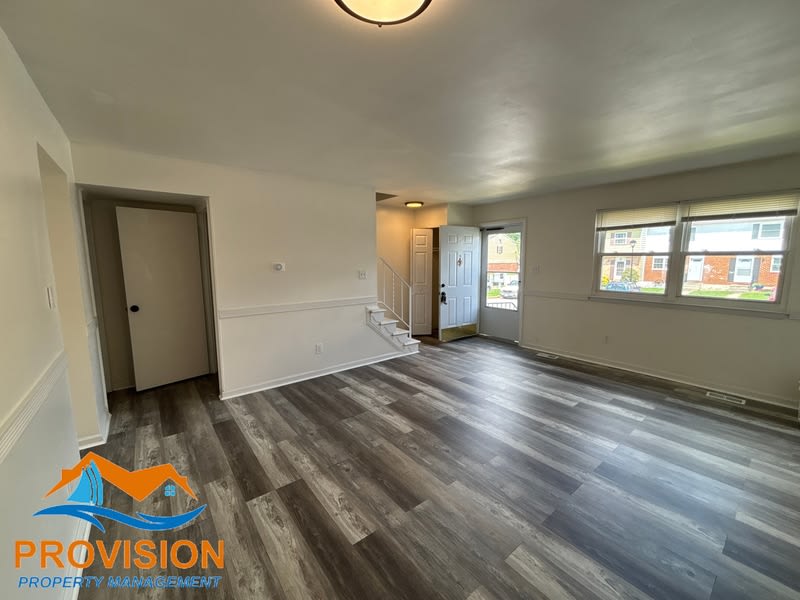 463 Longtowne Ct – photo 3