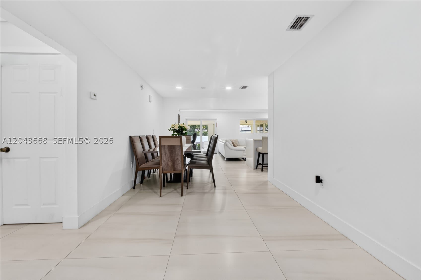 1912 N 42Nd Ave – photo 4
