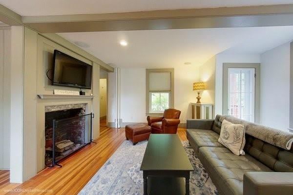 300 Broadway – photo 2