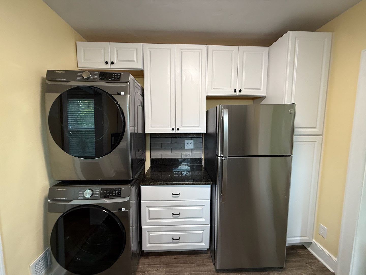 Charming Updated 2Br 2Ba Home In A Great Location – photo 2