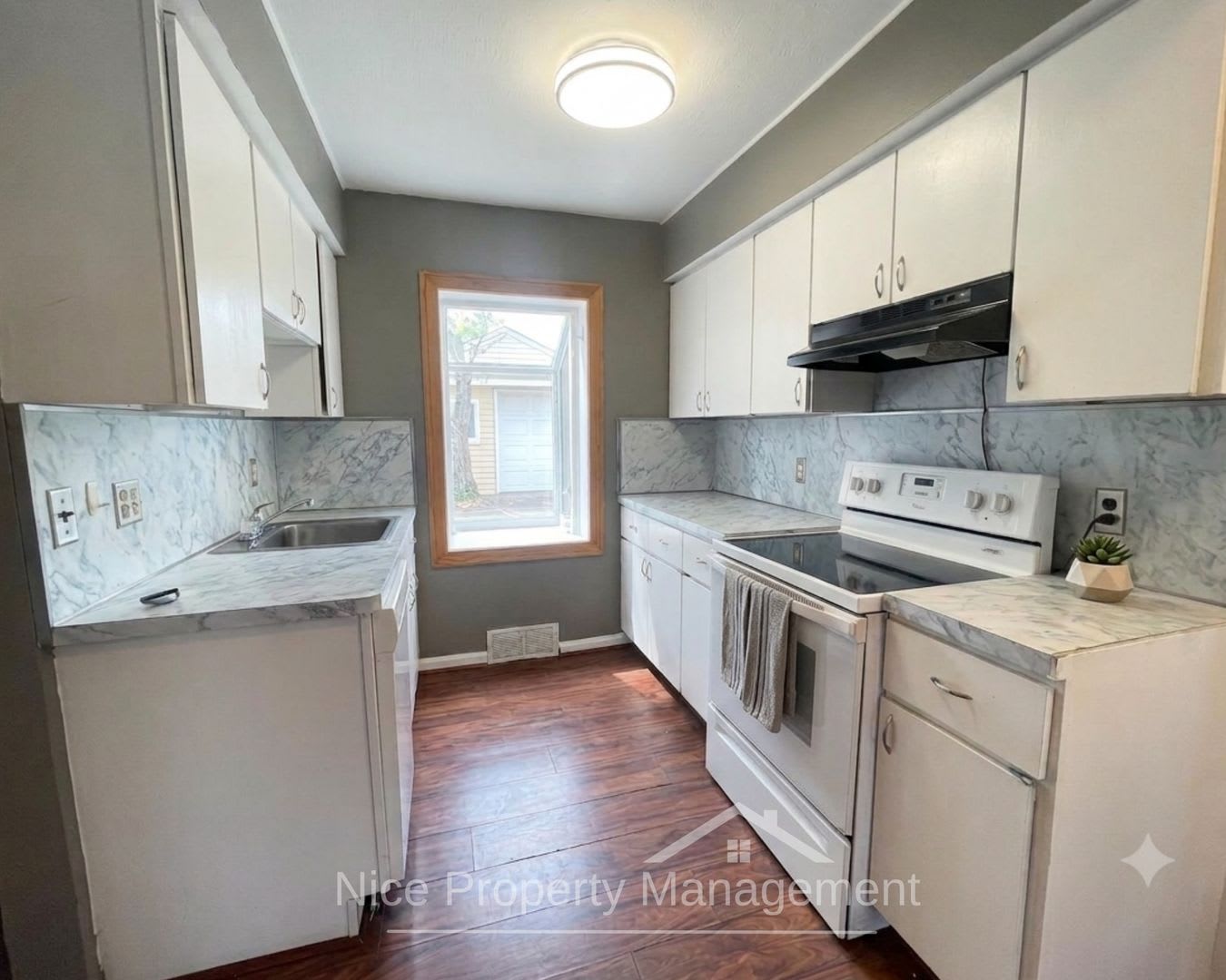 Charming 2 BEDROOM IN FERNDALE – photo 2