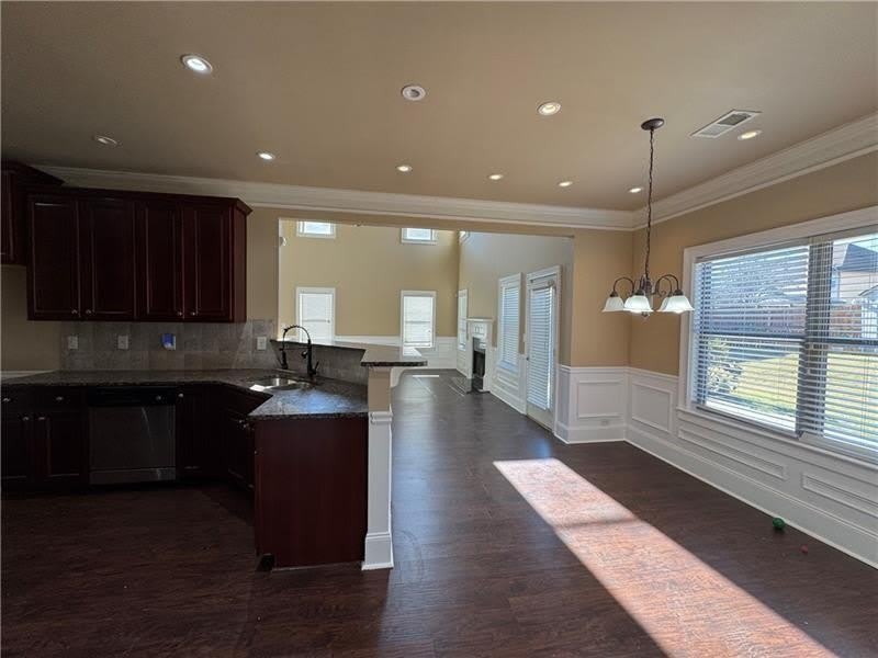 352 Plymstock Drive – photo 5