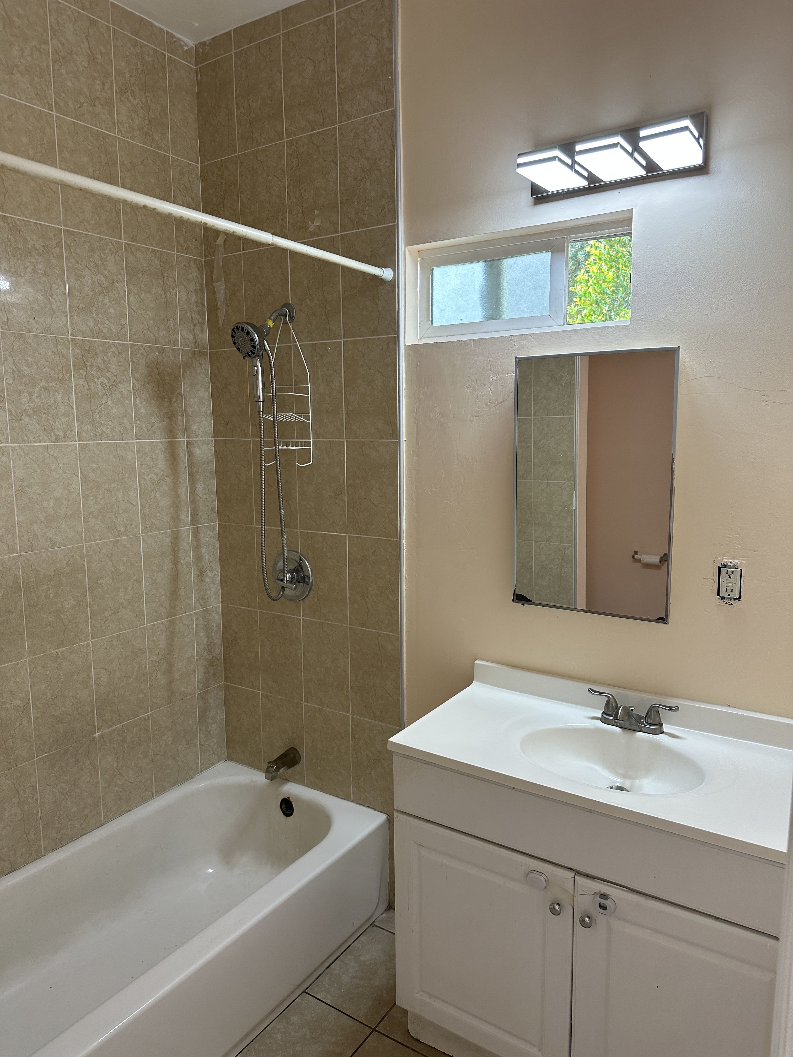 607 North Summit Avenue – photo 4