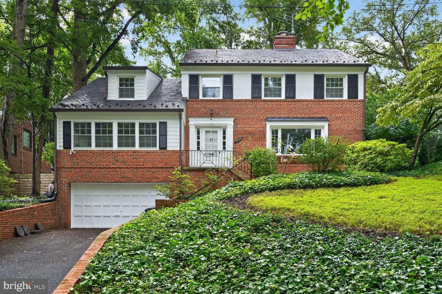 7215 ROLLINGWOOD DR – photo 1