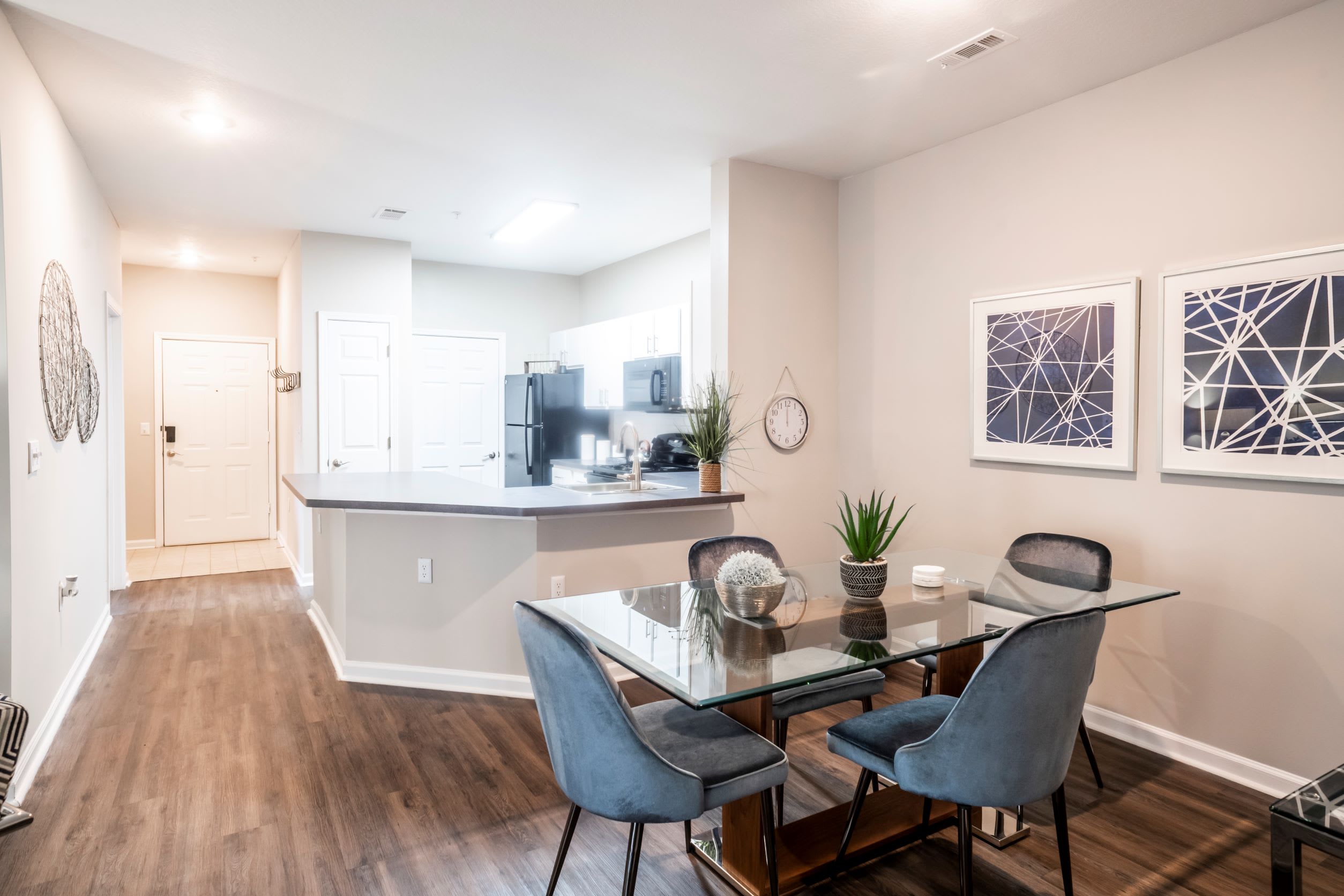 One Rocky Ridge Apartment Homes – photo 3