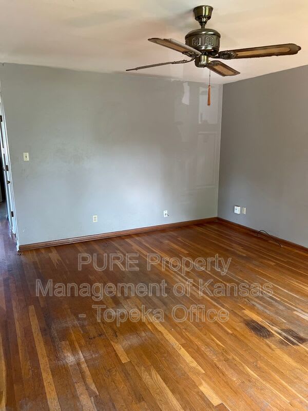 3241 SW 31st Terr – photo 5