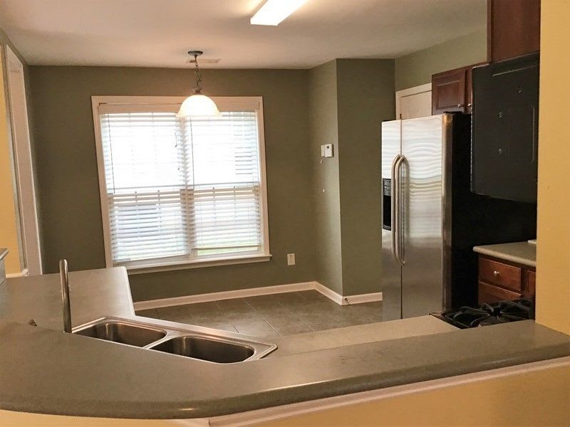 3289 Wellington Walk Southwest – photo 2