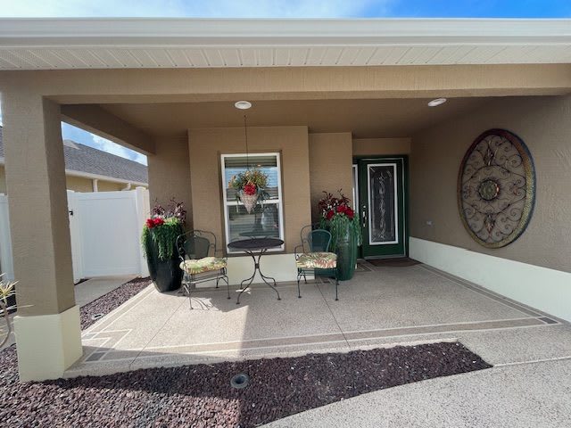 1069 Becker Ave – photo 2