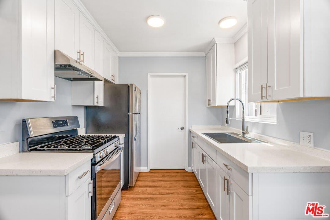 2804 WORKMAN St – photo 3