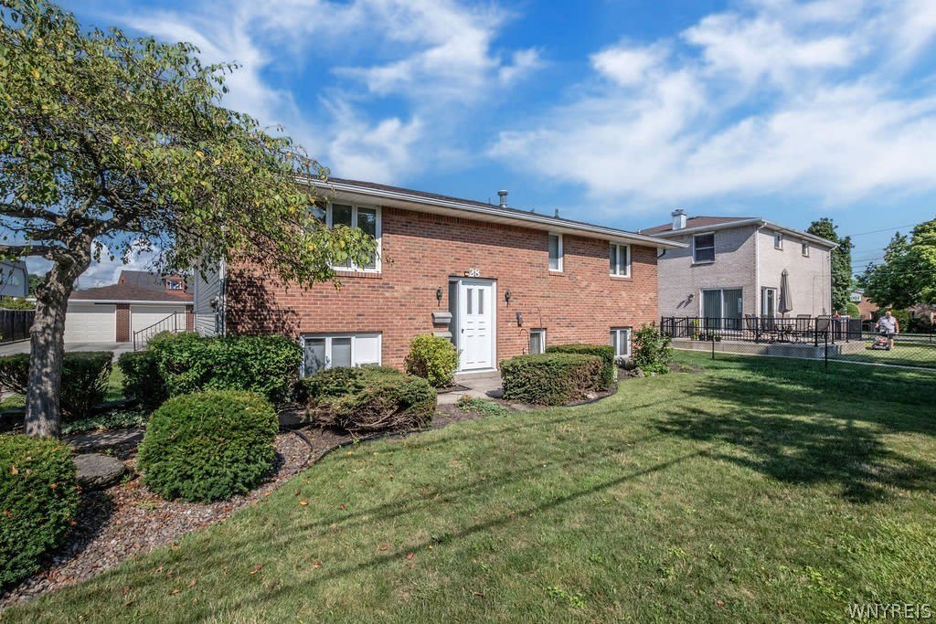 28 Mead St. – photo 3