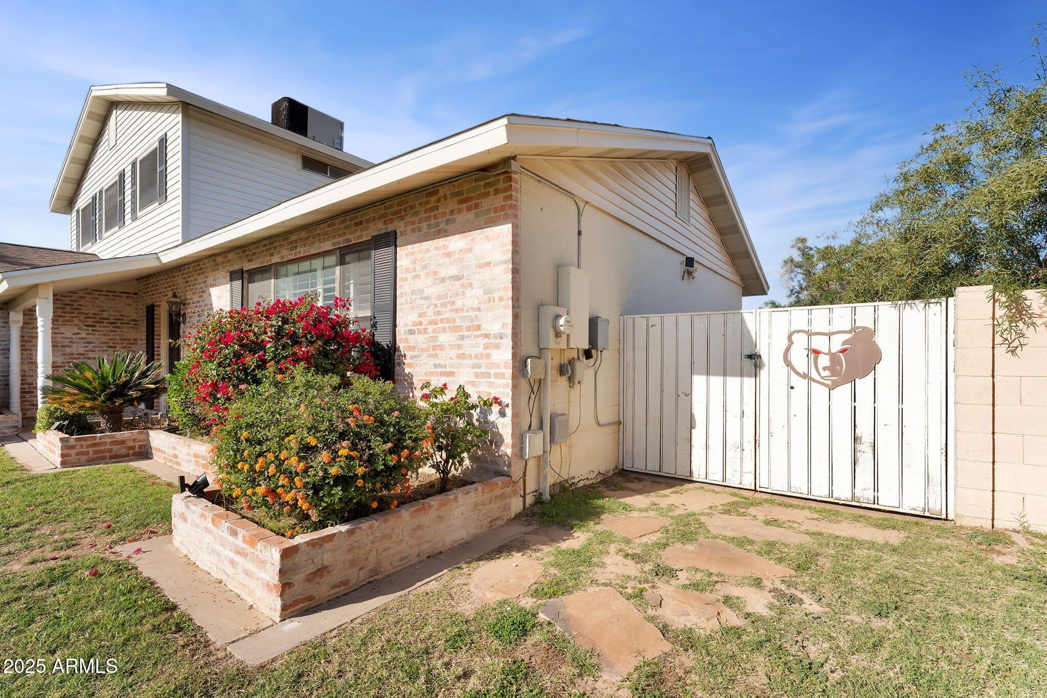 2542 W NOPAL Avenue – photo 5