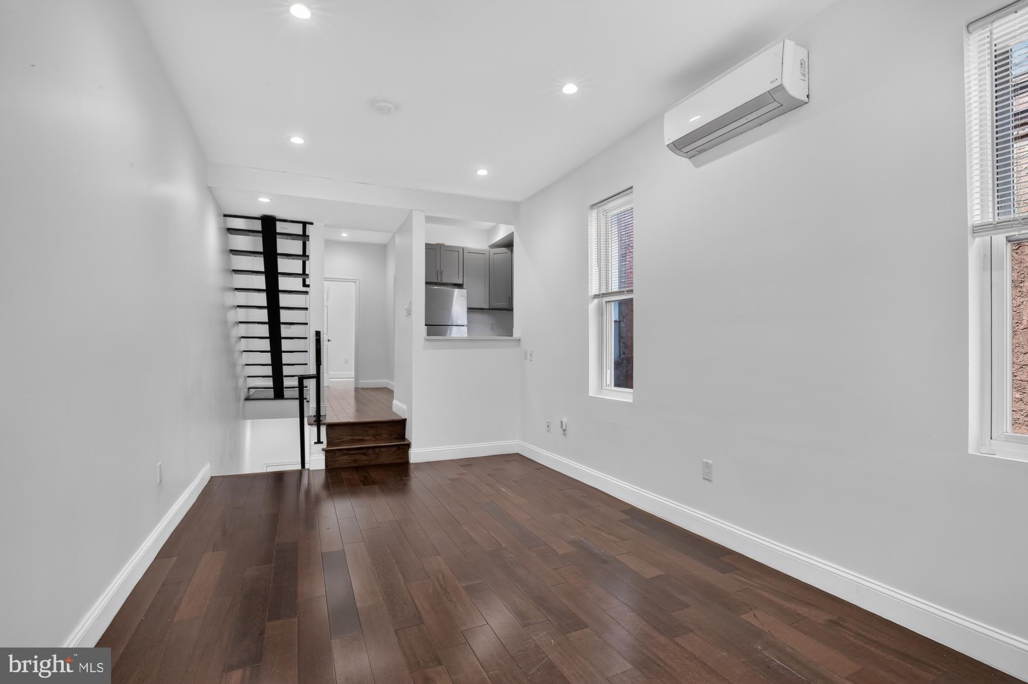 2319 N COLLEGE Avenue – photo 2