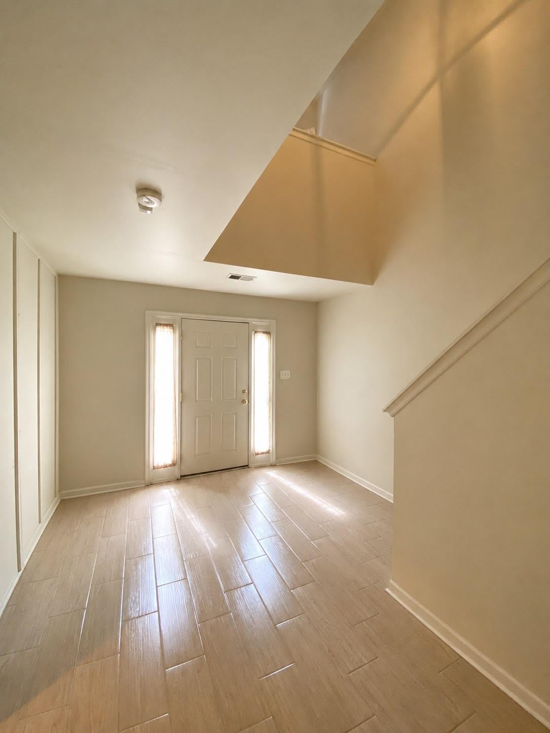 1124 HAMPTON Street – photo 2