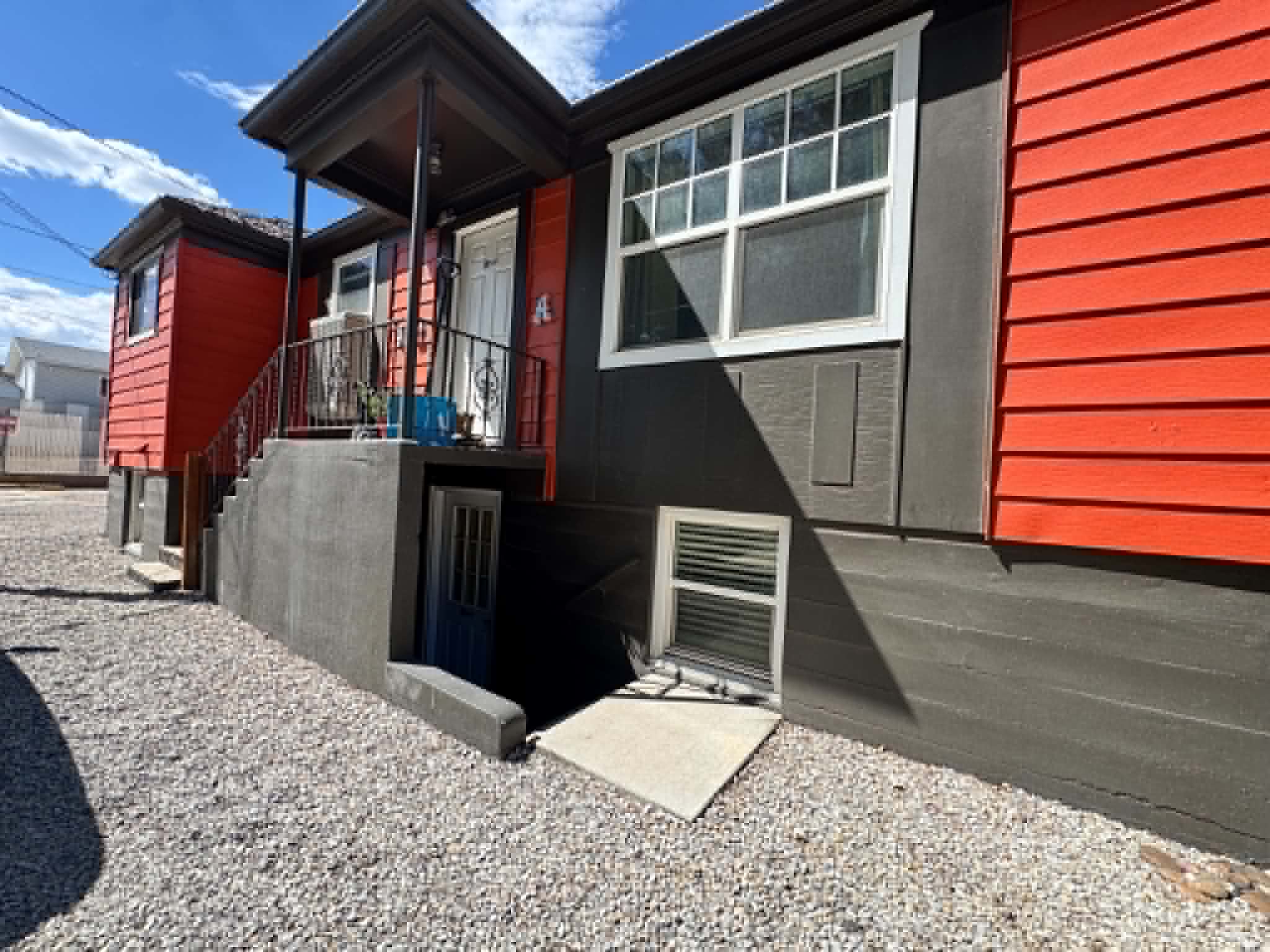 432 1/2 Elias Ave – photo 1