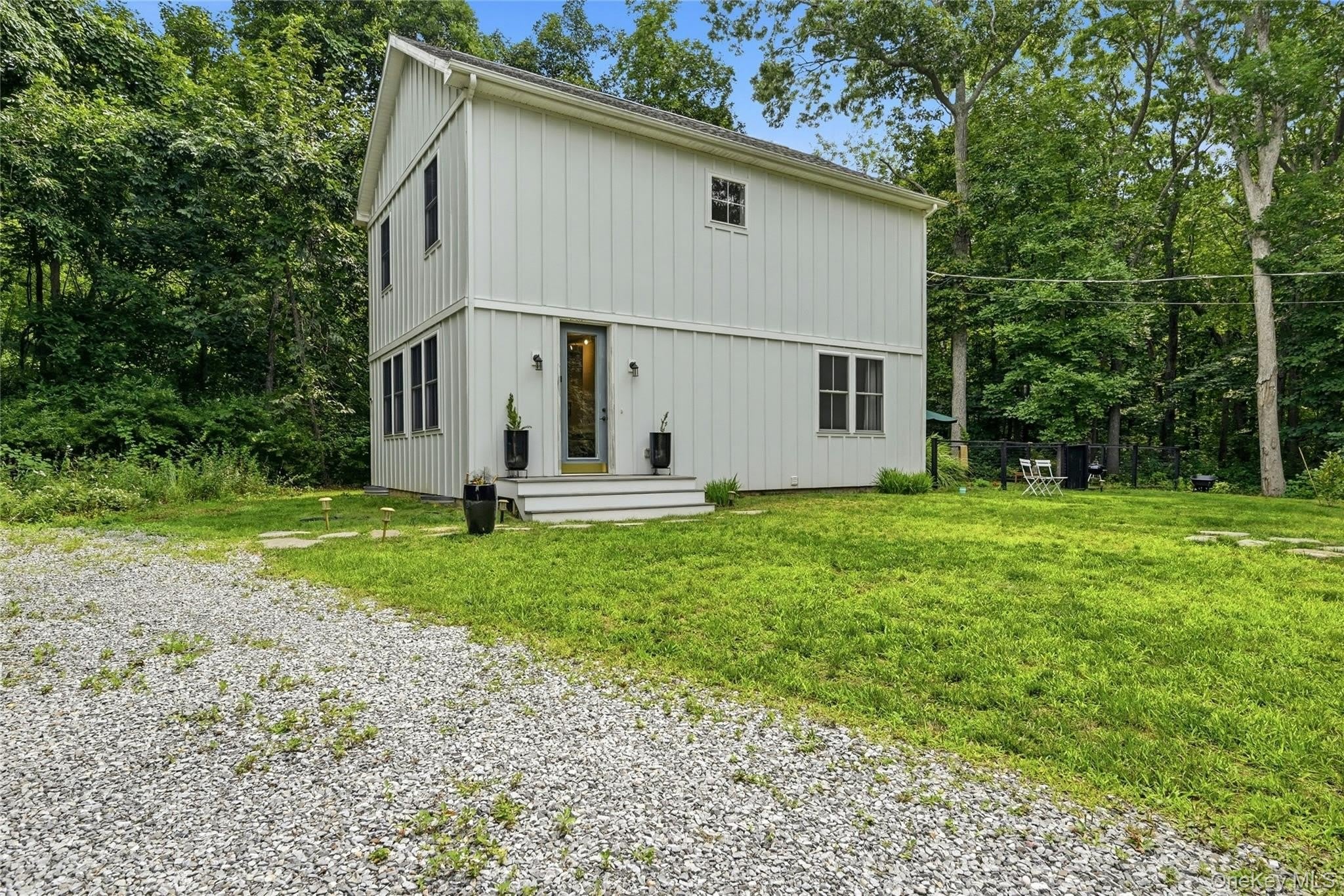 13595 Soundview Avenue – photo 2