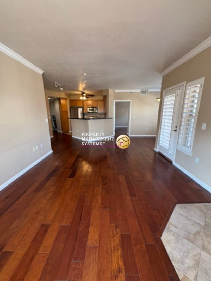 2 Bedroom Condo In Gateway – photo 3
