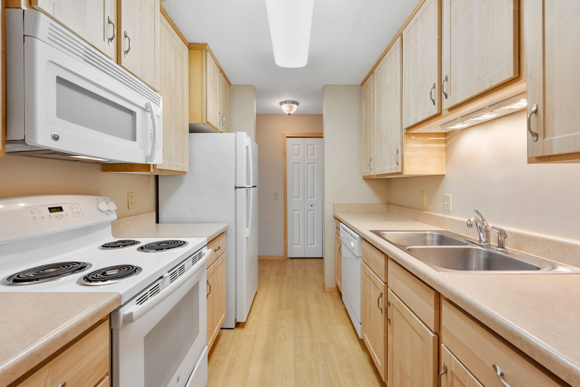 Forest Place Apartments – photo 2