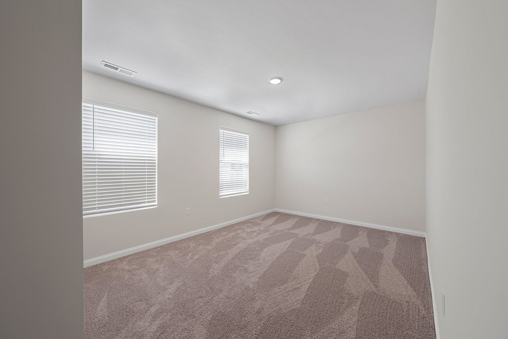 FOR RENT – photo 4