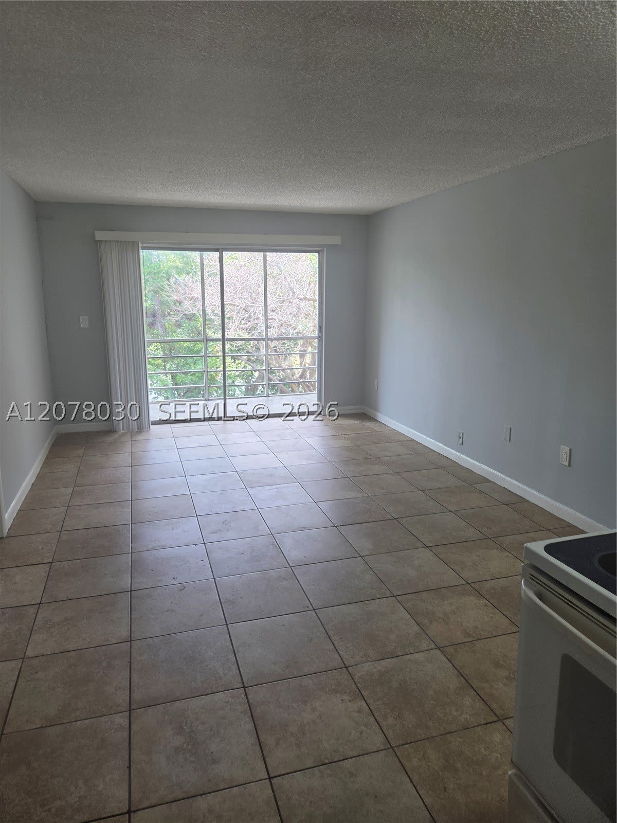 20520 Nw 15Th Ave – photo 5