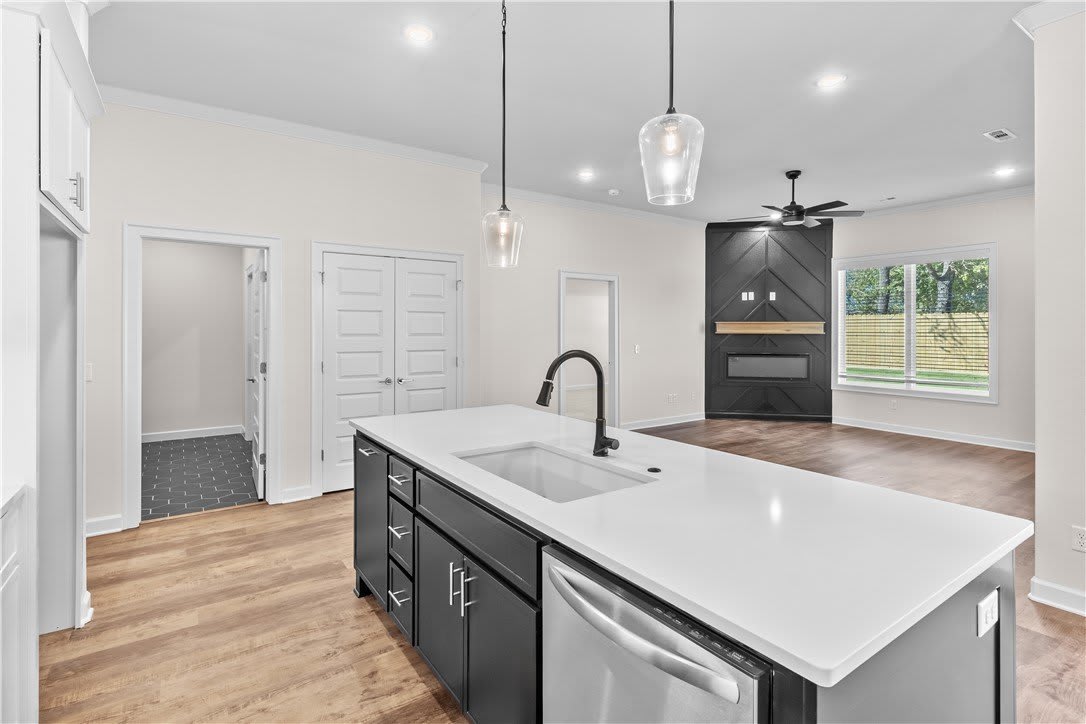 2124 Porter Street – photo 3