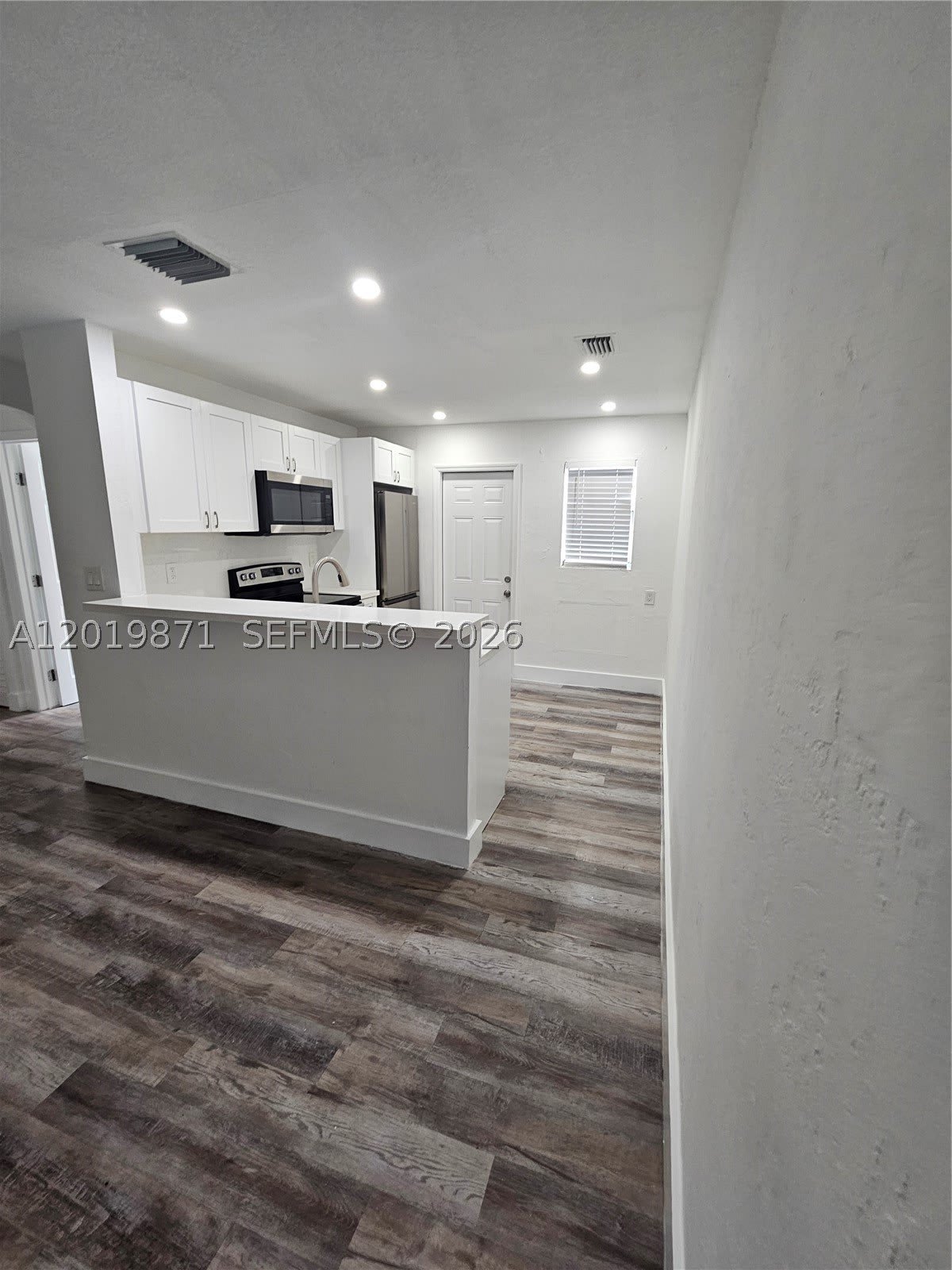 2034 Taylor St – photo 4