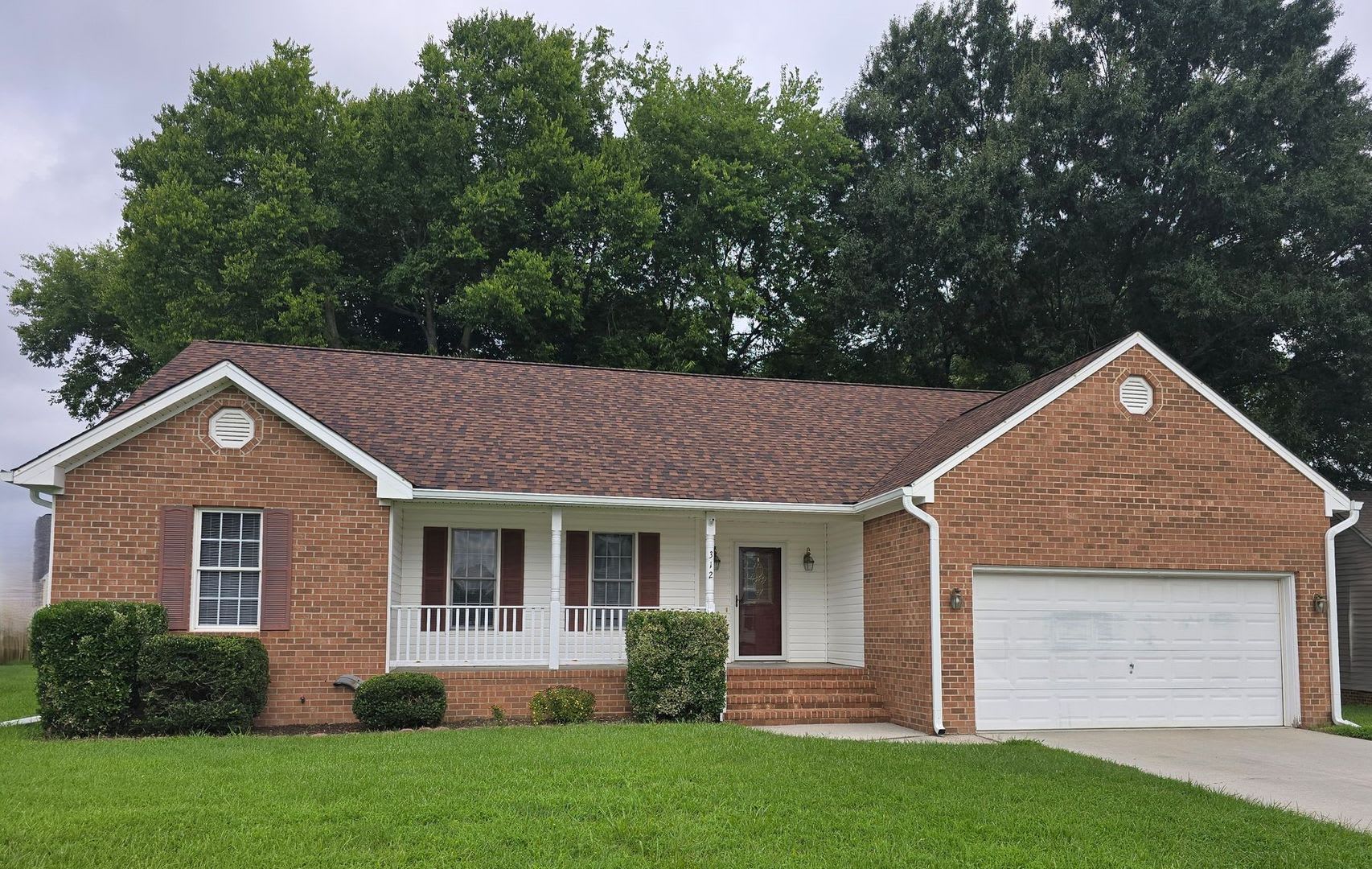 3 BR Rancher in City of Colonial Heights – photo 1