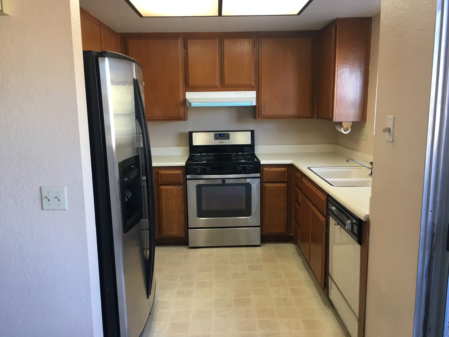 2030 BON VIEW AVE UNIT #D ONTARIO, 91760 (2 BED / 2.5 BATH) – photo 3