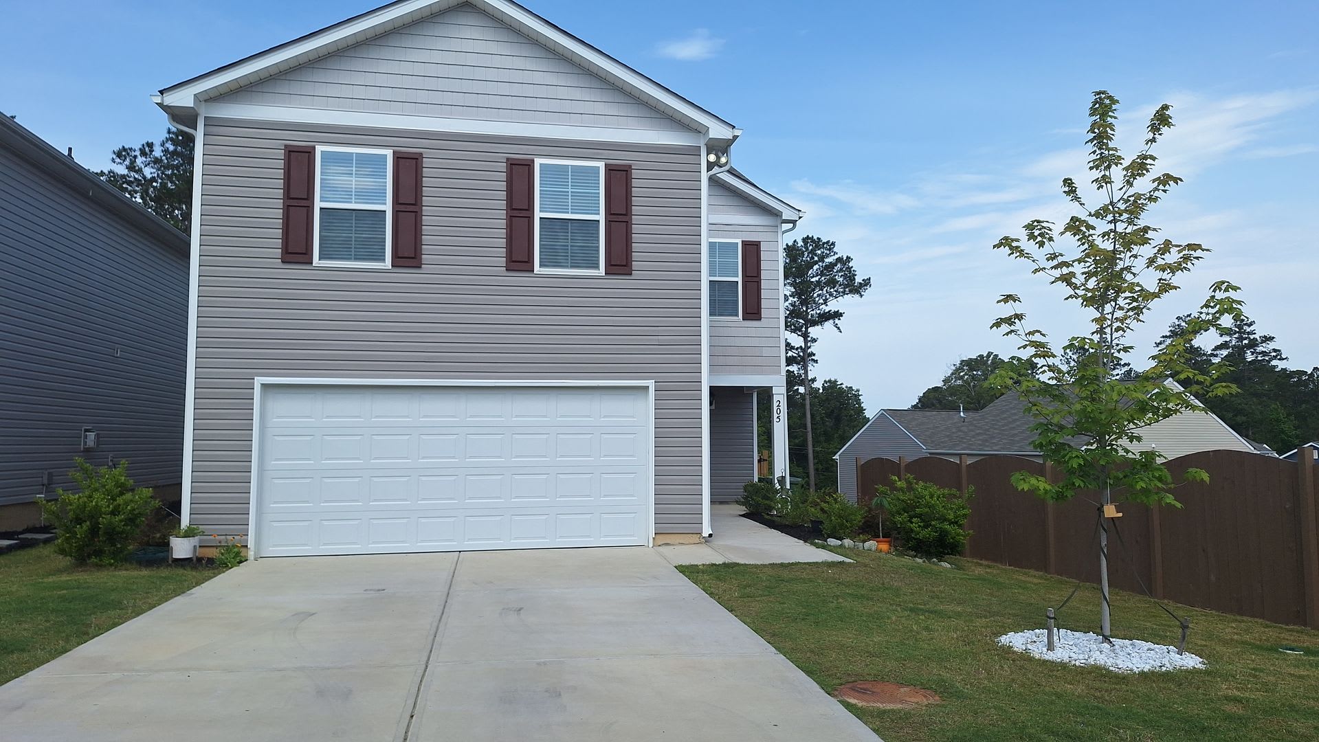 Lovely Four Bedroom Home Approximately 5 Minutes Away From Gate Ft Jackson And 30 Minutes From Shaw Air Force Base – photo 2