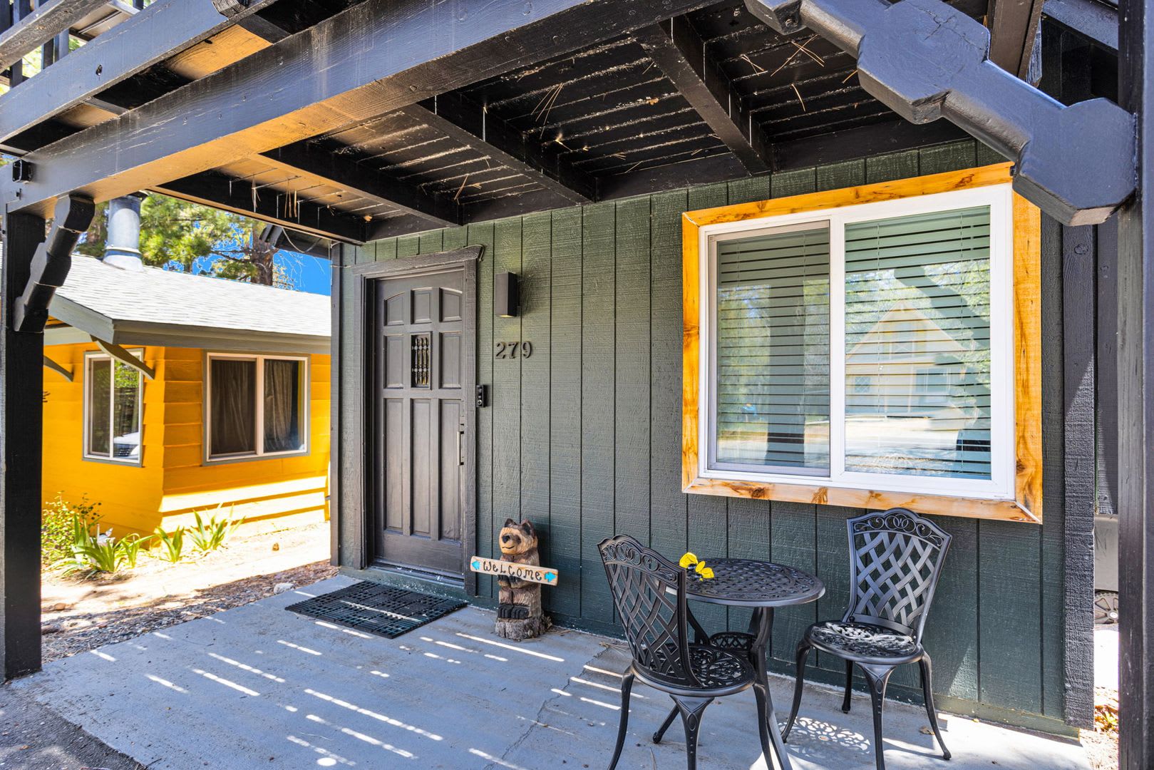 COZY BIG BEAR FURNISHED CABIN – photo 3