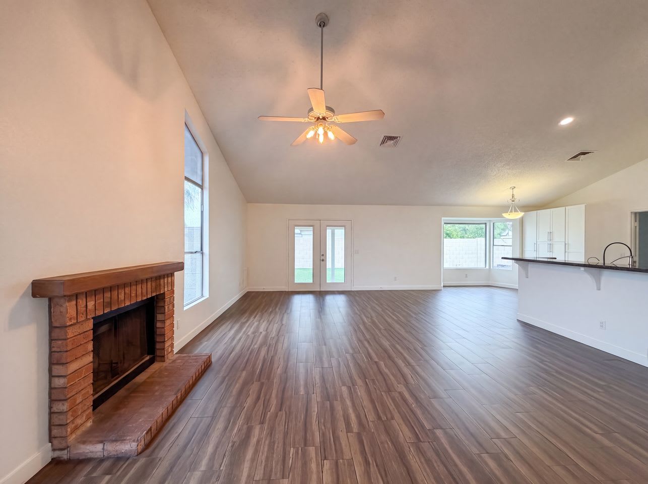 6126 W Harrison St – photo 3