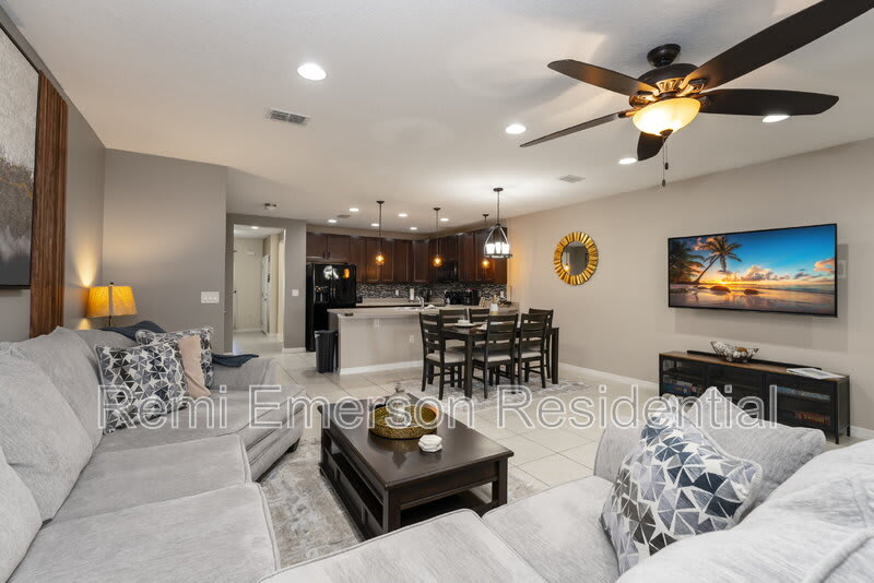 269 Primrose Drive – photo 2