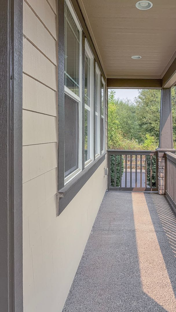 North Plains 4 Bedroom 2.5 Bath Home Available!! – photo 5