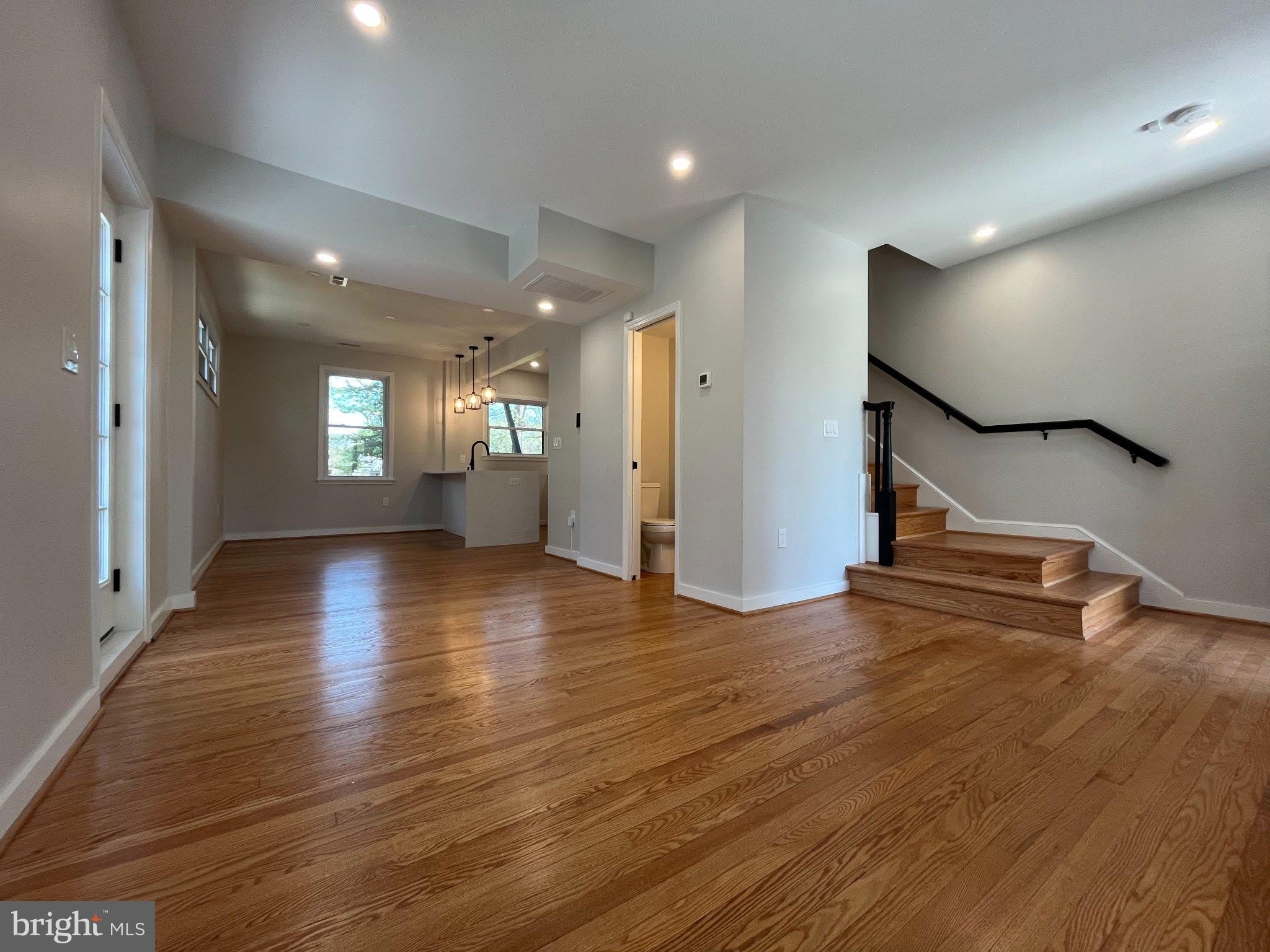 327 WHITTIER Street NW – photo 4