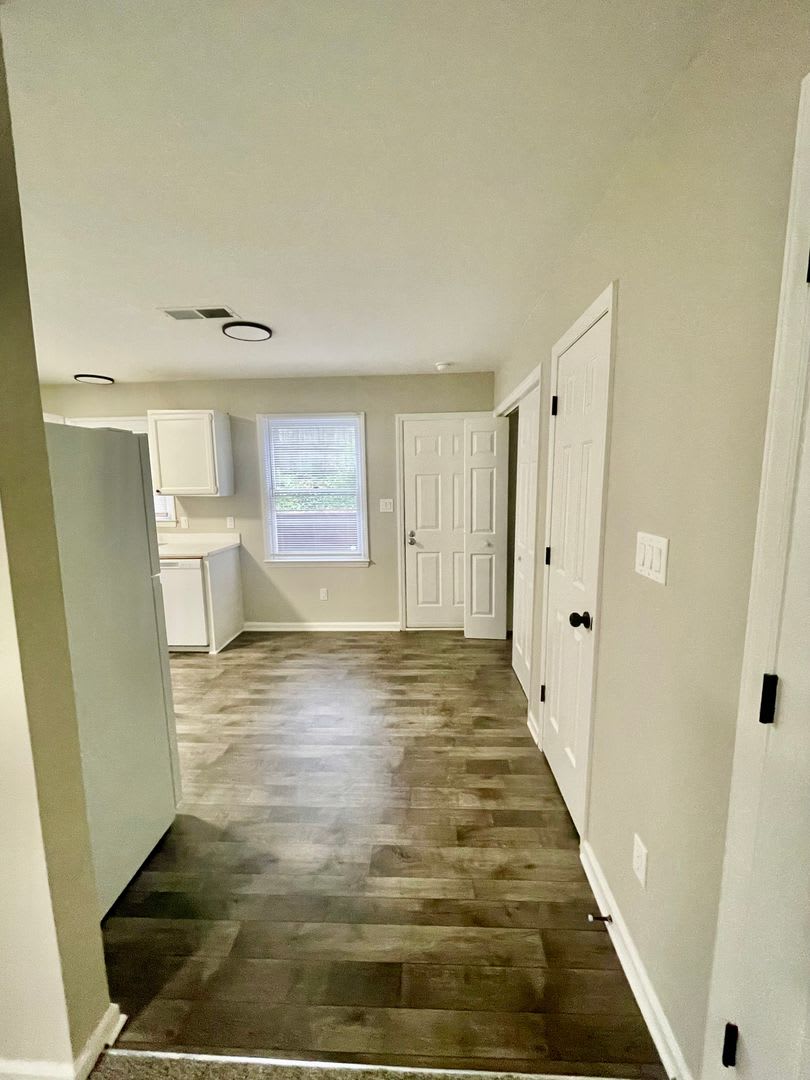 Discover this well-maintained 2-bedroom, 2-bath townhouse in Statesville, NC. – photo 5