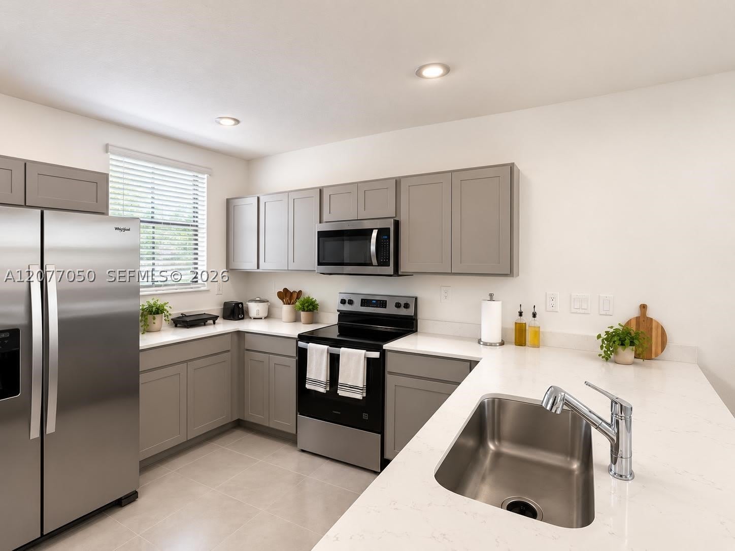 1443 NE 3rd Ave – photo 3