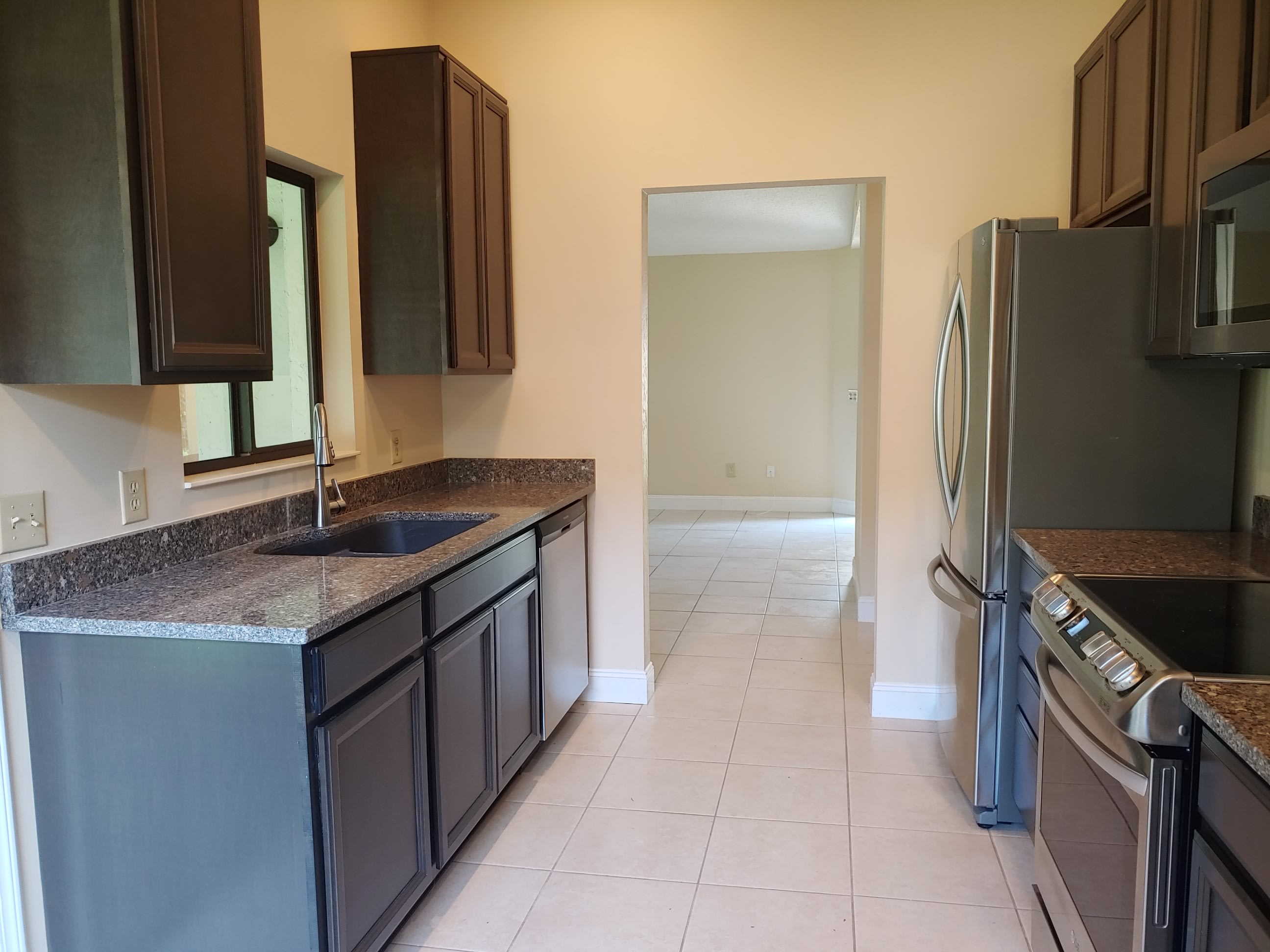 39 Club House Dr – photo 5
