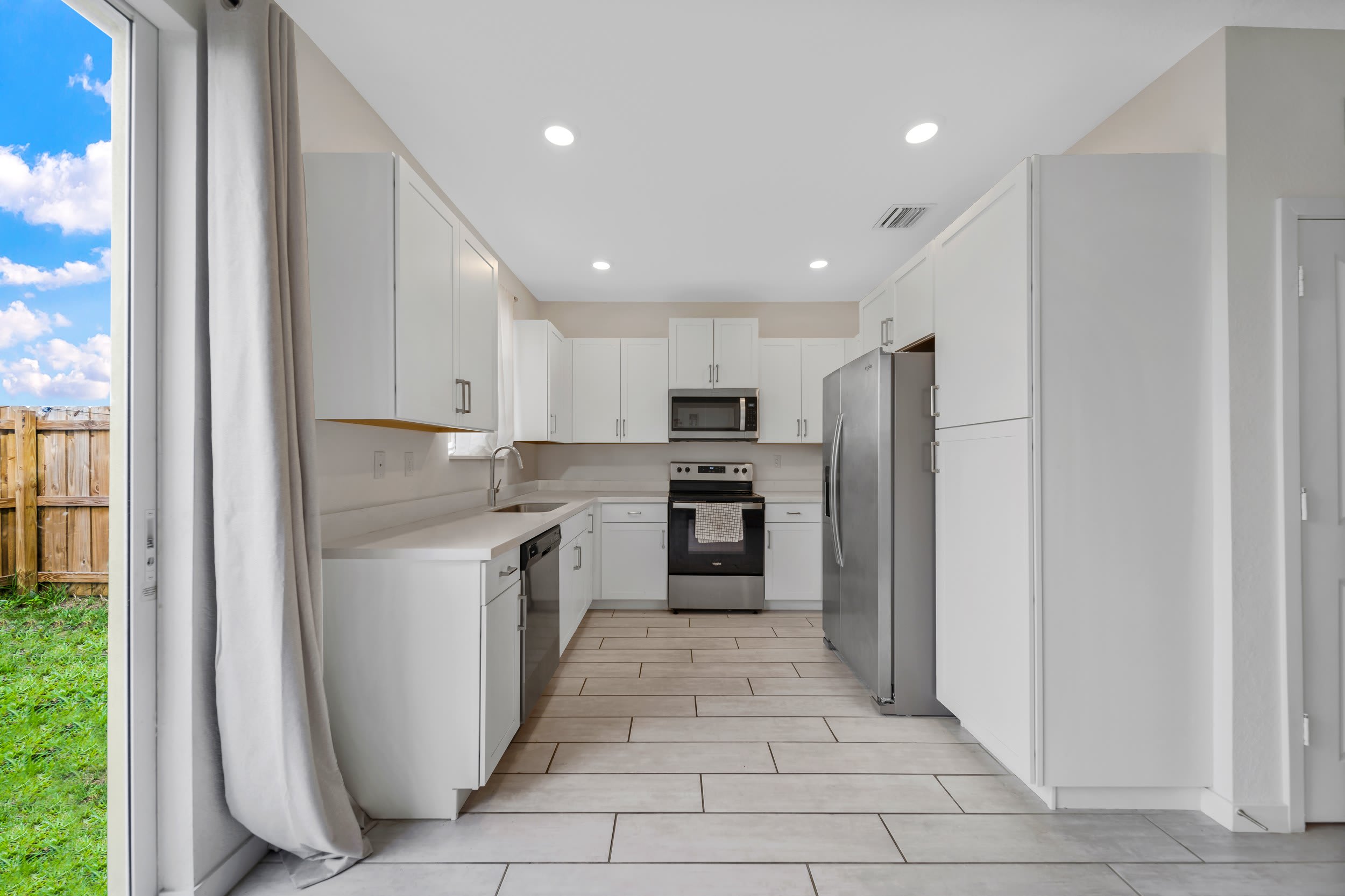1158 Se 23rd Ave – photo 4