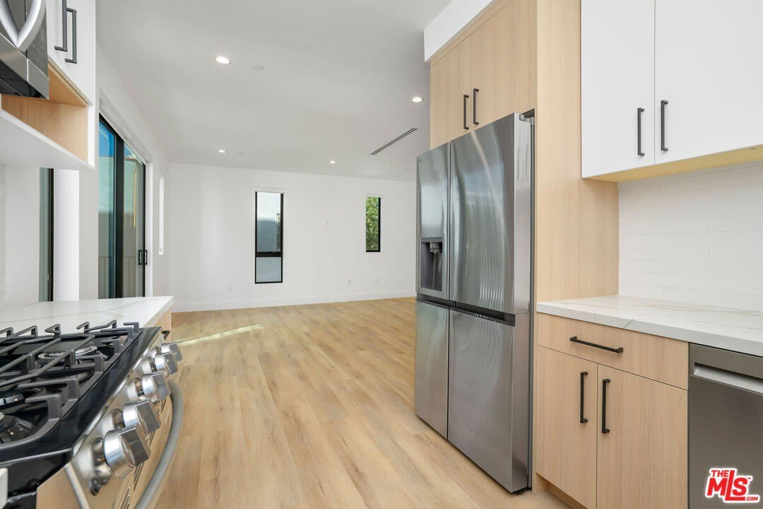 111 N Orlando Ave – photo 2