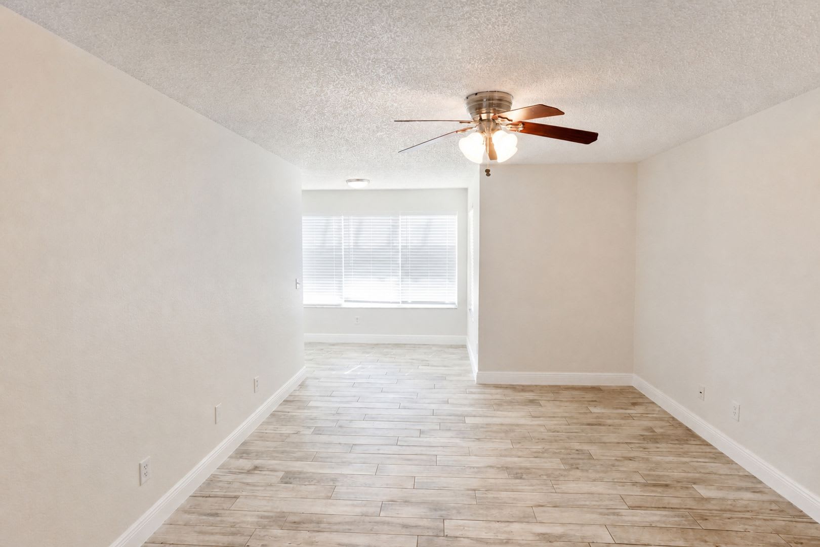 Renovated 2/2 with Pond View Gated Community Near Millenia – photo 5