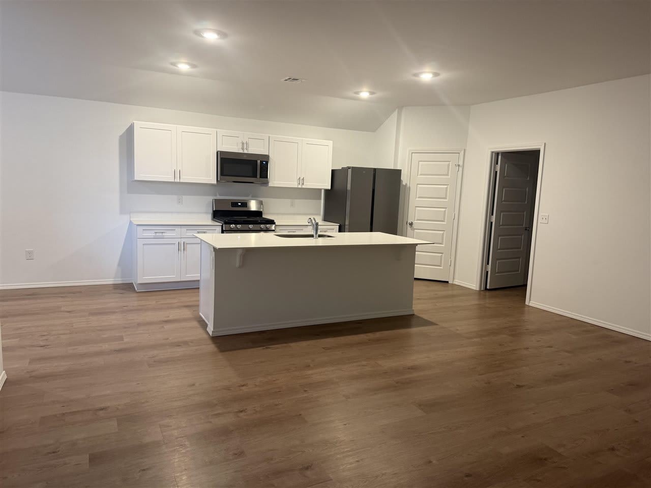 2105 W 30th Place – photo 3