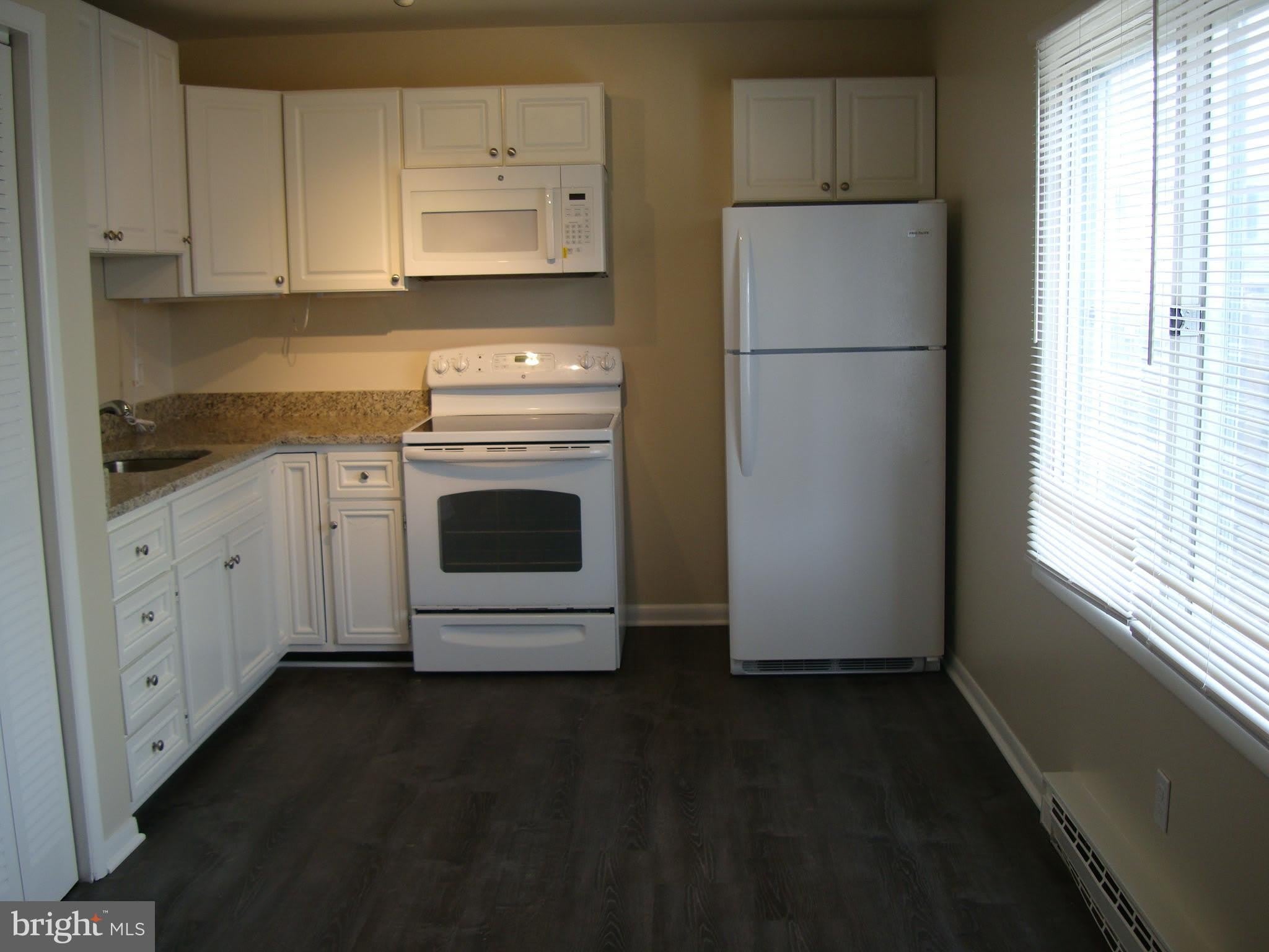 204 CAMERON Street – photo 4