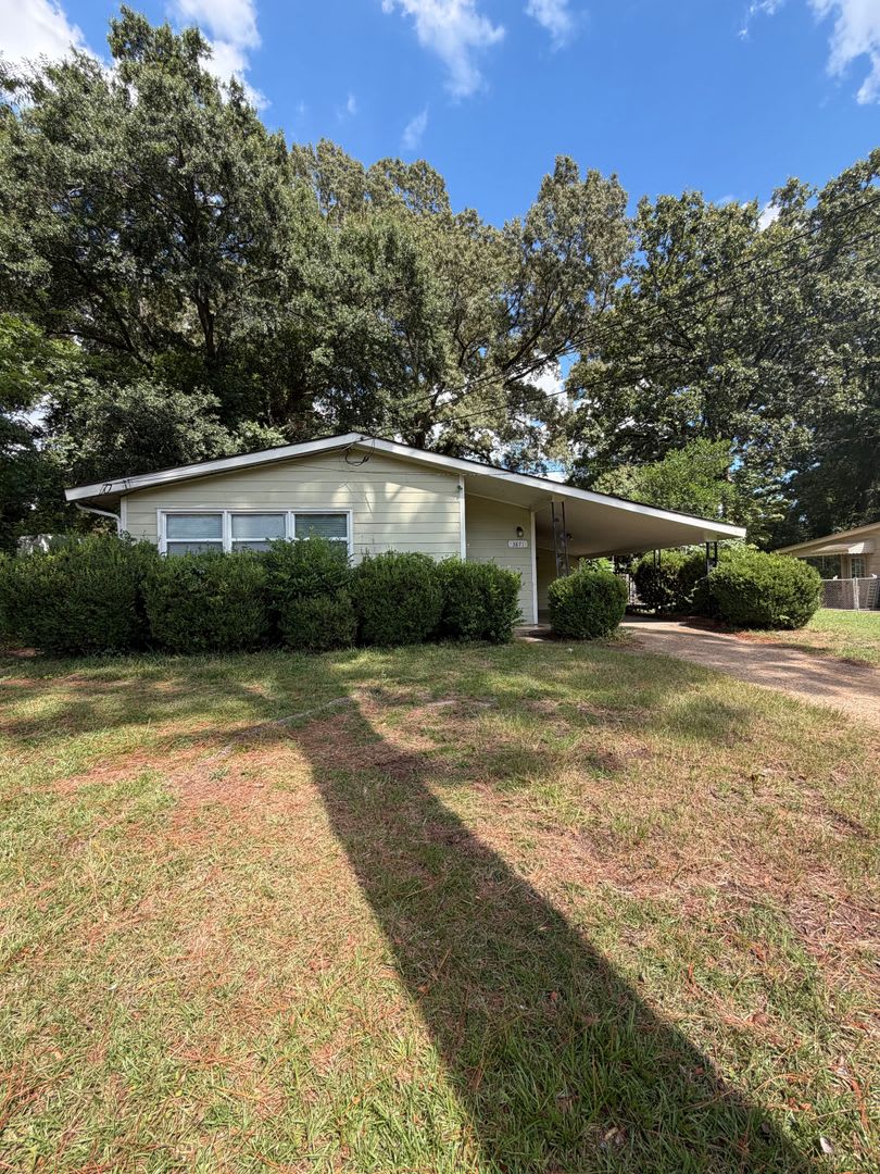 New Listing 3871 Sherwood Drive Montgomery Al 36109 3738 – photo 1